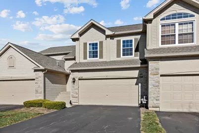 1638 Fredericksburg Lane #1638, Aurora, IL 60503 - Photo 2