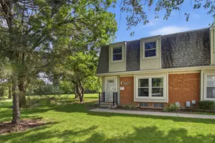 2246 Brent Ct, Schaumburg, IL 60194 - Photo 1