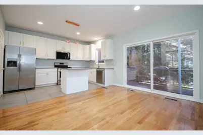 710 E 51st Street, Chicago, IL 60615 - Photo 2