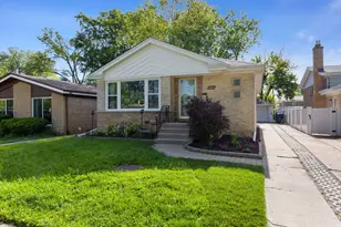 604 Lavergne Ave, Wilmette, IL 60091 - Photo 1