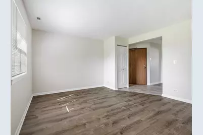 20 Gant Circle #C, Streamwood, IL 60107 - Photo 2