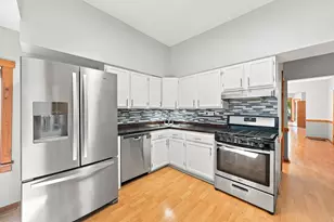 2325 W 41st St, Chicago, IL 60609 - Photo 6