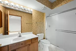 1327 Brown St, Des Plaines, IL 60016 - Photo 12