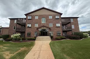 17242 Ridgeland Ave, Tinley Park, IL 60477 - Photo 1