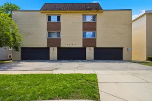 1363 Perry St, Des Plaines, IL 60016 - Photo 2