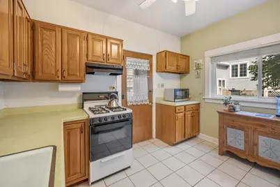 309 S 6th Street, Saint Charles, IL 60174 - Photo 8