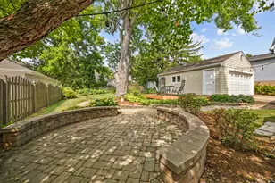 309 S 6th St, Saint Charles, IL 60174 - Photo 20