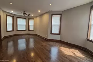 3238 N Hamlin Ave, Chicago, IL 60618 - Photo 4