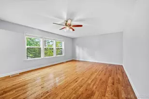 900 White Oak Dr, North Aurora, IL 60542 - Photo 18