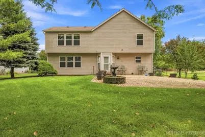 900 White Oak Drive, North Aurora, IL 60542 - Photo 32