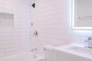 8504 W Catherine Ave, Chicago, IL 60656 - Photo 16