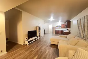 1094 Testa Dr, Justice, IL 60458 - Photo 6