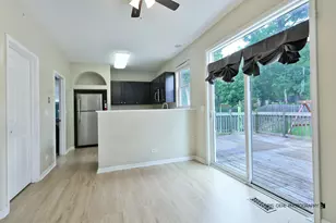 352 N Cornerstone Dr, Volo, IL 60020 - Photo 4