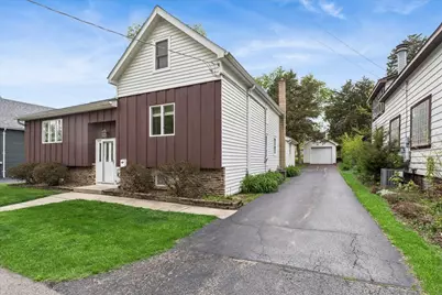 1631 Park Street, McHenry, IL 60050 - Photo 2