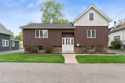 1631 Park Street, McHenry, IL 60050 - Photo 1