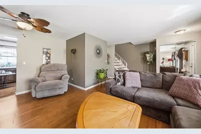 262 Bay Street, Wood Dale, IL 60191 - Photo 6