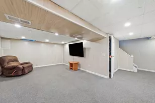 262 Bay St, Wood Dale, IL 60191 - Photo 24