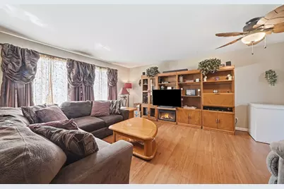 262 Bay Street, Wood Dale, IL 60191 - Photo 4