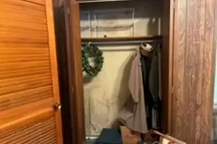 503 Milton St, Paris, IL 61944 - Photo 26