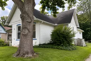 503 Milton St, Paris, IL 61944 - Photo 2