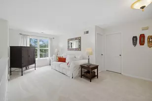 3028 Lexington Ln, Glenview, IL 60026 - Photo 12