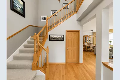 315 Red Sky Drive, Saint Charles, IL 60175 - Photo 2