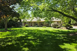 44W043 Fox Wilds Dr, Saint Charles, IL 60175 - Photo 1