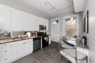 954 W Cuyler Ave, Chicago, IL 60613 - Photo 8