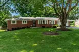 1441 Chokecherry Dr, Rockford, IL 61108 - Photo 2
