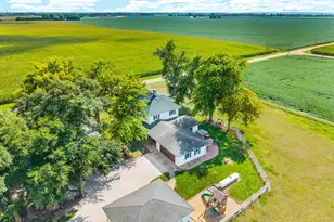 9101 Old Silo Rd, Clifton, IL 61727 - Photo 60