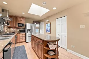 6936 N Owen Ave, Chicago, IL 60631 - Photo 16