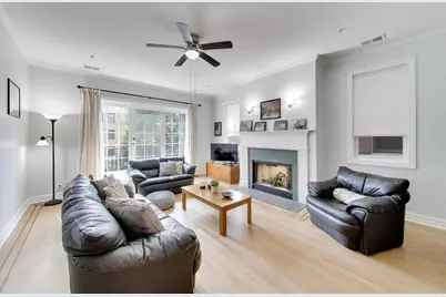 608 Hinman Avenue #2S, Evanston, IL 60202 - Photo 2