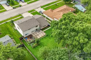 137 Mulford Dr, Elgin, IL 60120 - Photo 40