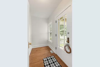 130 S Washington Street, Westmont, IL 60559 - Photo 2
