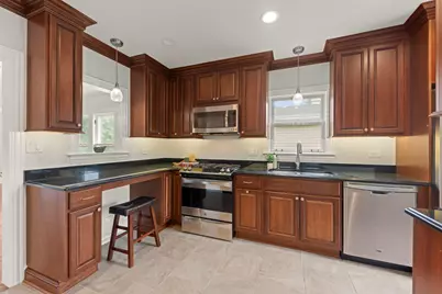 130 S Washington Street, Westmont, IL 60559 - Photo 8