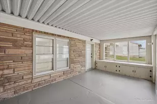 1245 W Violet St, Freeport, IL 61032 - Photo 30
