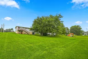 408 S 10th Ave, New Windsor, IL 61465 - Photo 24