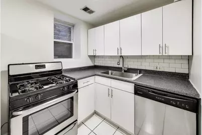 1938 W Melrose Street #1, Chicago, IL 60657 - Photo 10