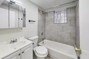 1938 W Melrose St, Chicago, IL 60657 - Photo 16