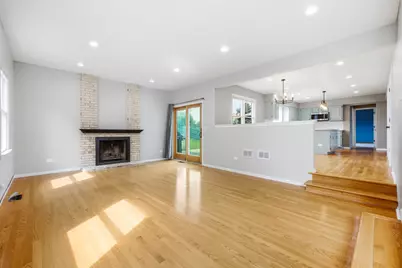 356 Yorkshire Drive, Mundelein, IL 60060 - Photo 6