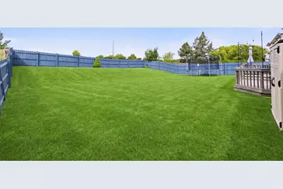 356 Yorkshire Drive, Mundelein, IL 60060 - Photo 24