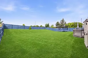 356 Yorkshire Dr, Mundelein, IL 60060 - Photo 24