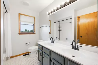 356 Yorkshire Drive, Mundelein, IL 60060 - Photo 16