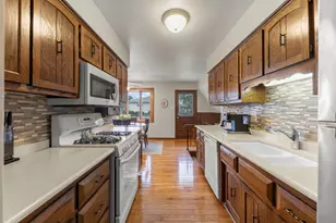 15213 Woodmar Dr, Orland Park, IL 60462 - Photo 10
