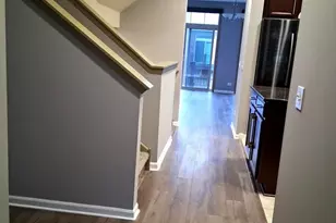 756 N Aspen Dr, Vernon Hills, IL 60061 - Photo 14