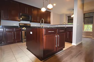 756 N Aspen Dr, Vernon Hills, IL 60061 - Photo 8