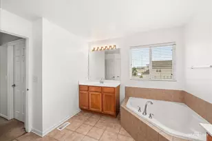 2107 Waterbury Dr, Joliet, IL 60431 - Photo 14