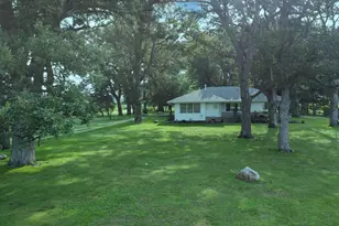 2214 N State Route 1, Watseka, IL 60970 - Photo 36