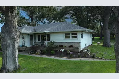 2214 N State Route 1, Watseka, IL 60970 - Photo 4