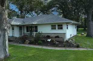 2214 N State Route 1, Watseka, IL 60970 - Photo 4